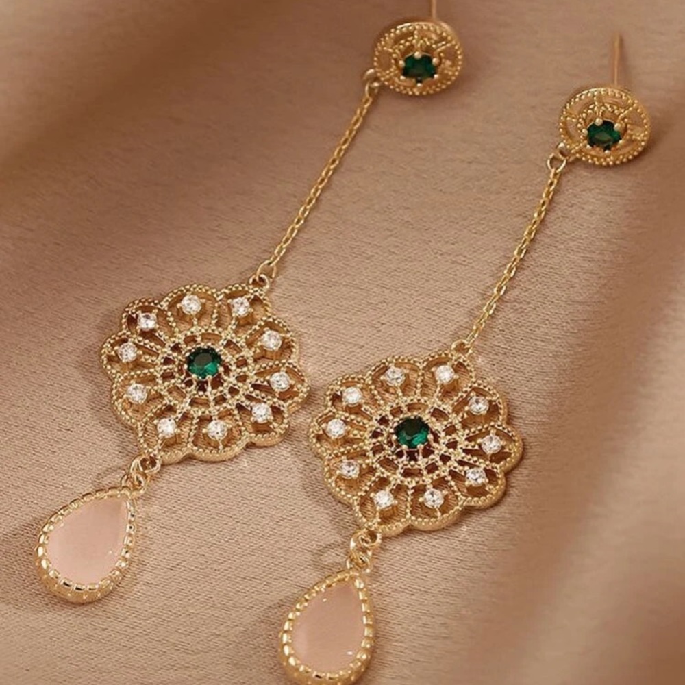 Golden Flower/Waterdrop Earrings